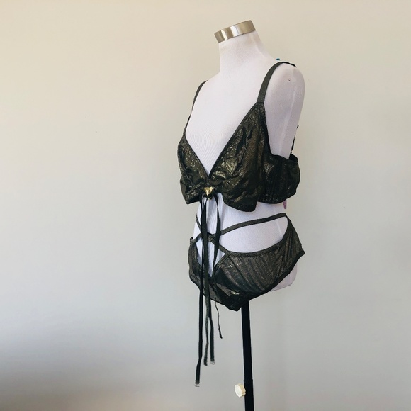 Plus Size 22 24 Savage Fenty by Rihanna Green Bra Panty Set - Picture 5 of 8